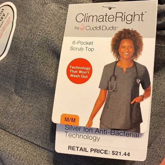 ✨NEW✨ ClimateRight by cuddl duds scrub top, anti-bacterial technology gr… - Picture 5 of 5